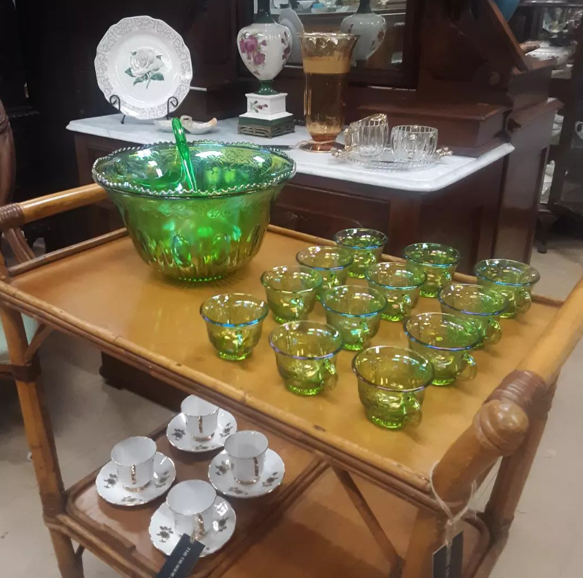 Indiana Glass Punch Bowl Set